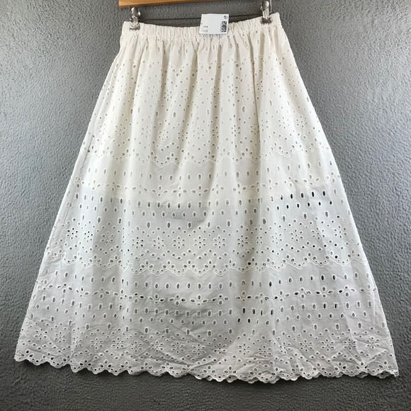 H&M Dresses & Skirts - New H&M White Eyelet Embroidered Skirt Medium Cotton Lined Womens